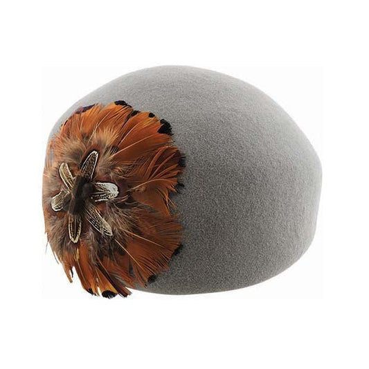 Women’s Structured Wool Felt Beret – Feather Accent and Classic Fit - Urban Caps