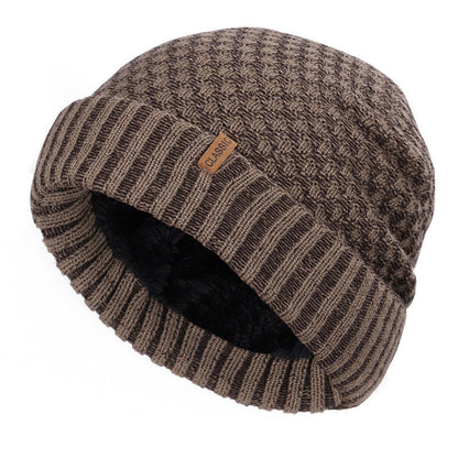 Knitted woolen hat - Urban Caps 