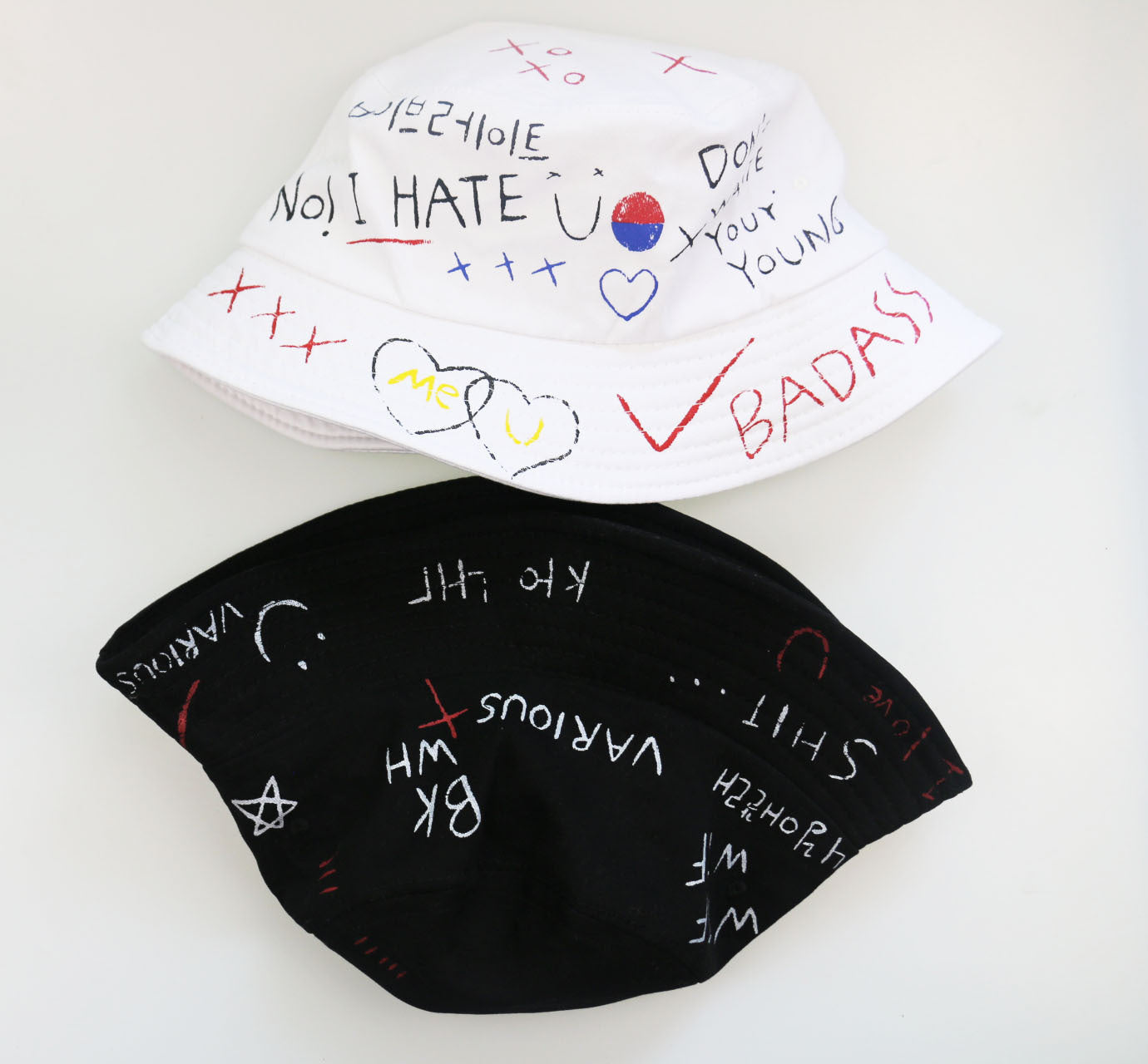 Doodle love sunshade fisherman hat - Urban Caps 