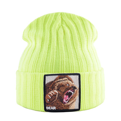 elastic-winter-hat-wild-animal-grizzly