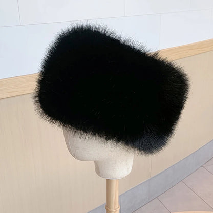 Helsinki Fluffy Fur Beanie in Black