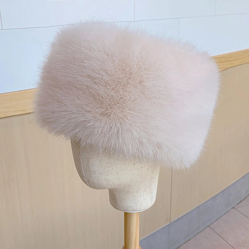 Helsinki Fluffy Fur Beanie in Beige