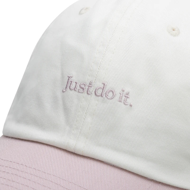 Nike Baseball Cap - White Sun Hat for Sport & Travel