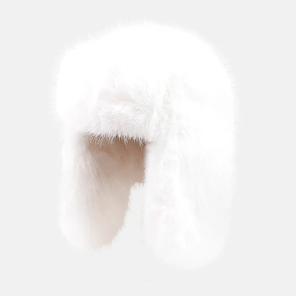 Resolute Fluffy Fur Trapper Hat in White