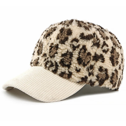 Belgrave Lamb Fleece Baseball Cap in Beige And Beige