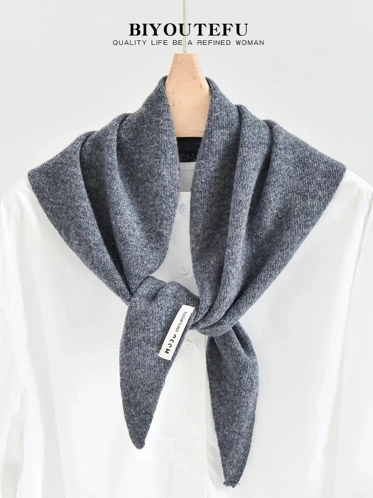 Marlborough Merino Wool Triangle Scarf in Dark Gray