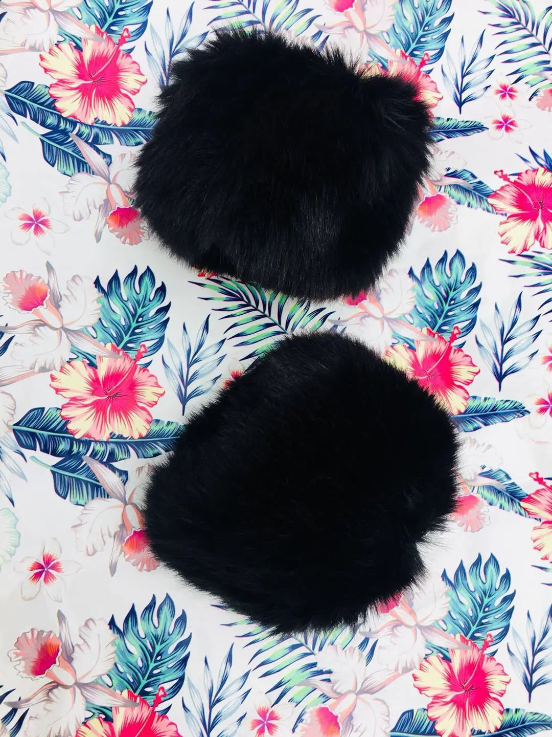 Belmont Faux Fur Wrist Warmers in Black