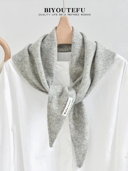 Marlborough Merino Wool Triangle Scarf in Light Grey