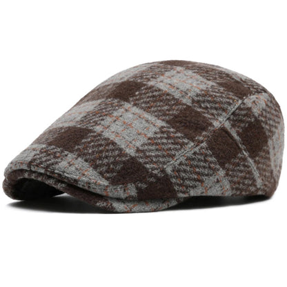 Bakewell Plaid Winter Beret in Light Grey