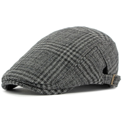 Reading Plaid Artist Beret in Grey Black