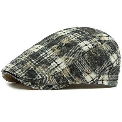Barcelona Plaid Artist Beret in Black White