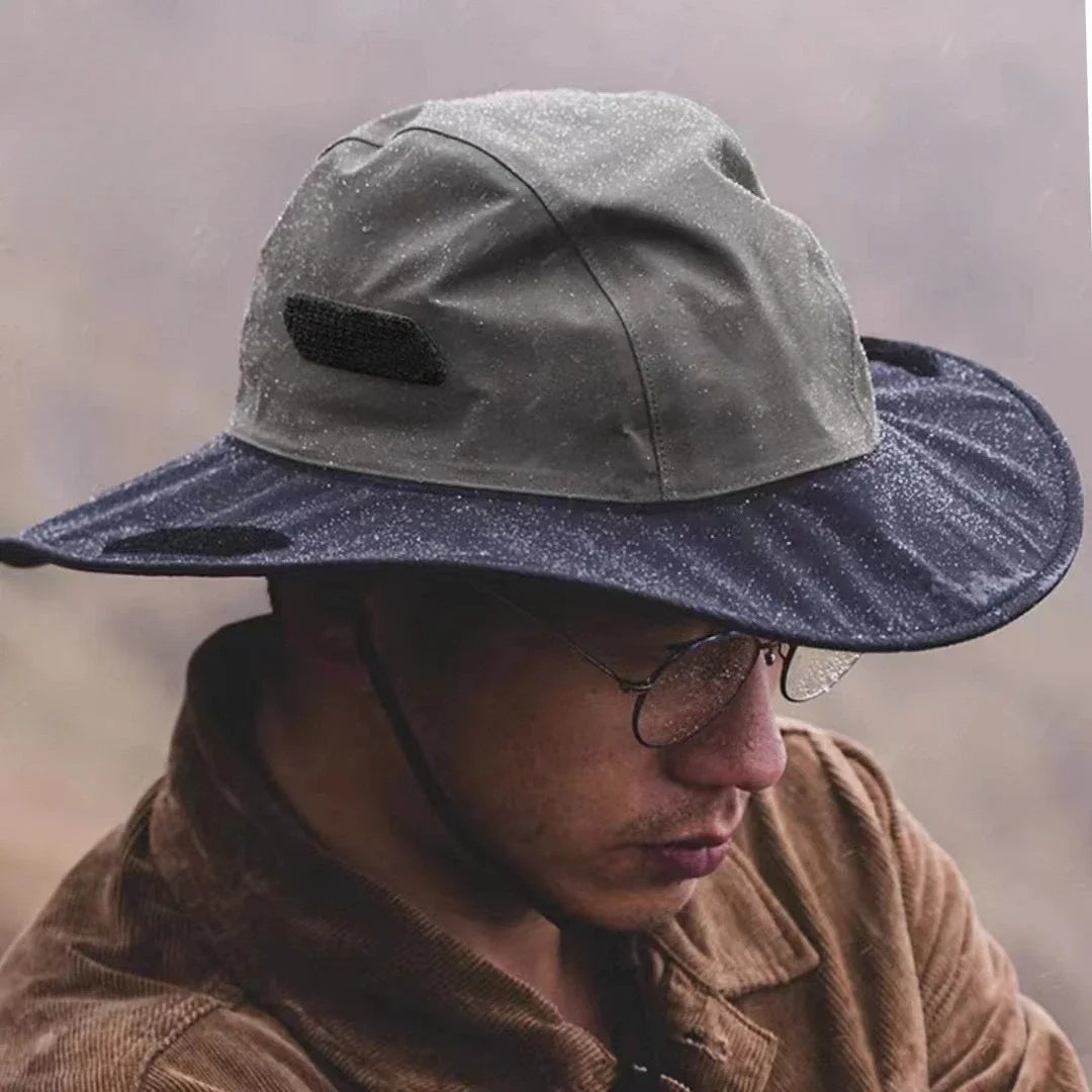 Cairngorm Waterproof Bucket Hat in Light Grey