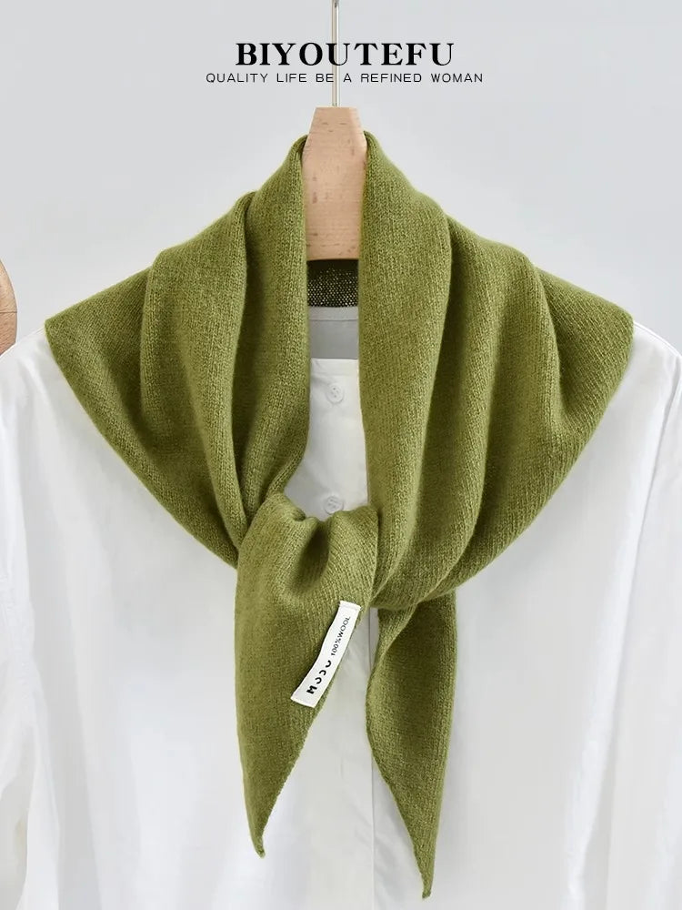 Marlborough Merino Wool Triangle Scarf in Matcha Color
