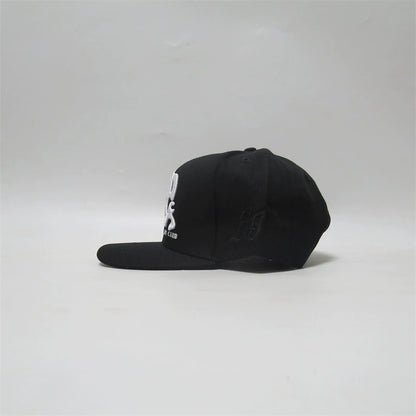 Unleash the Street Swagger with our American Hip-Hop Snapback Hat - Urban Caps 