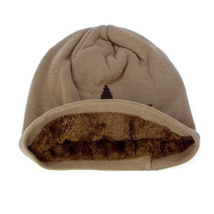 Star Patch Fleece Beanie – Warm Knitted Wool Hat with Bold Five - Point Design - Urban Caps